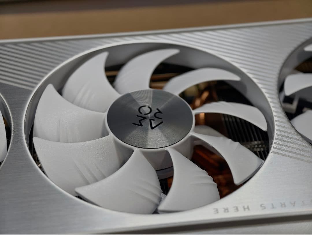 【美品】GEFORCE RTX 4070Ti SUPER AERO OC 16G