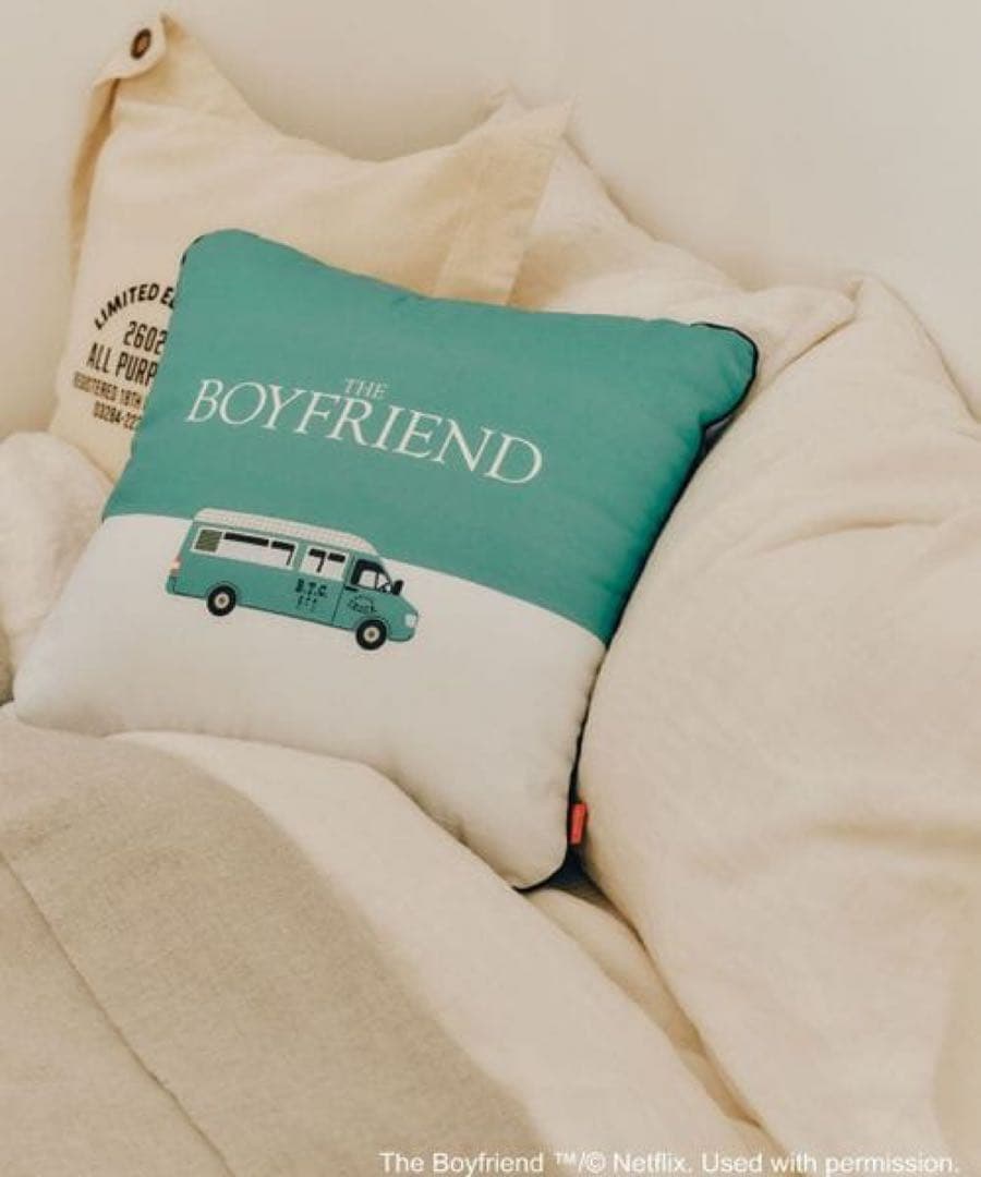 THE BOYFRIEND Season 2 niko and…クッション