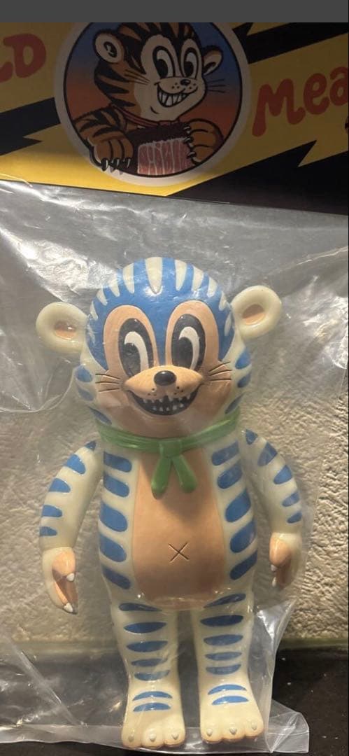 HEADLOCKSTUDIO ヘッドロックスタジオ ソフビ　　　Meaty 蓄光