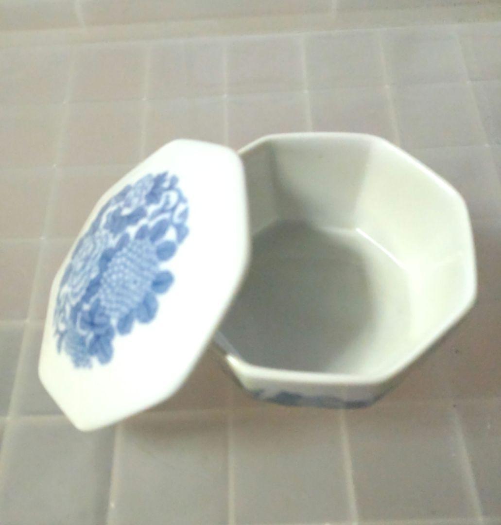 深川製磁製 八角形の花柄陶器 約10cmボンボニエール