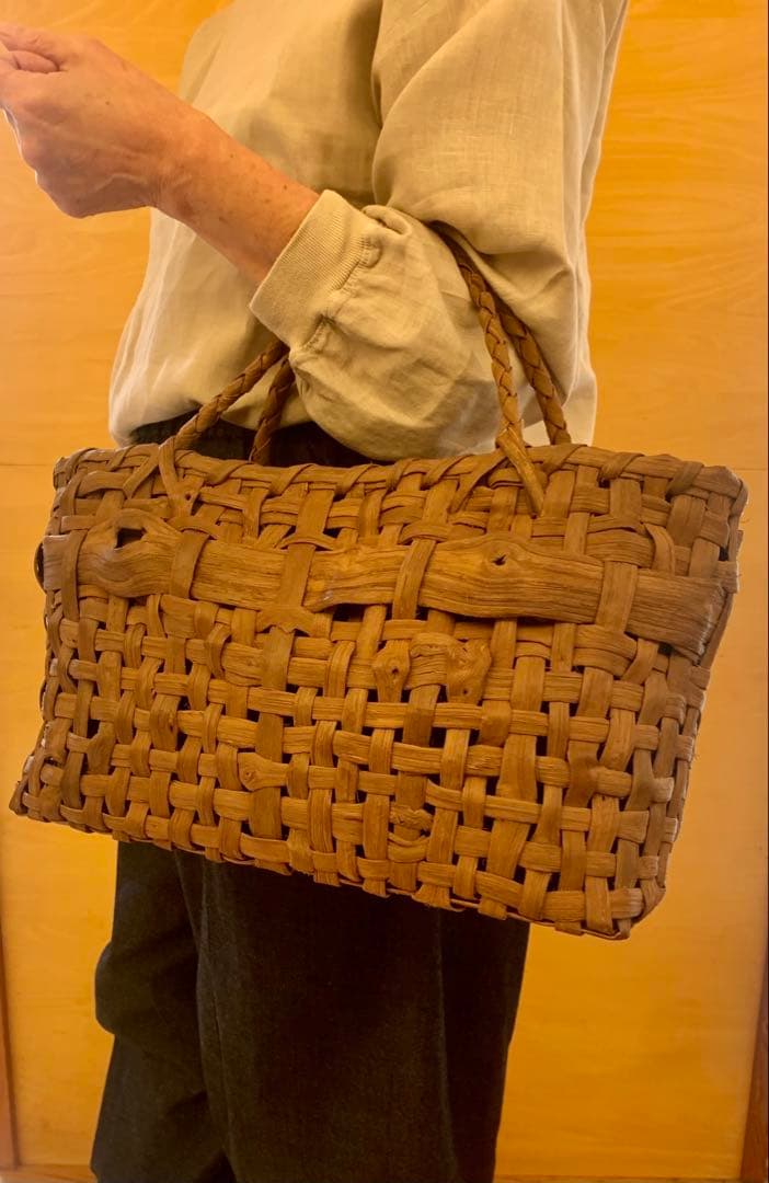 国産山葡萄乱れ編みカゴバッグ（大）