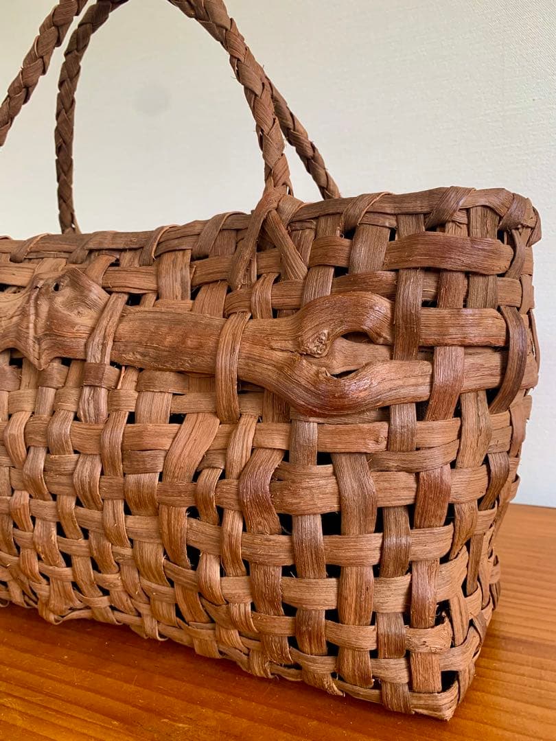 国産山葡萄乱れ編みカゴバッグ（大）