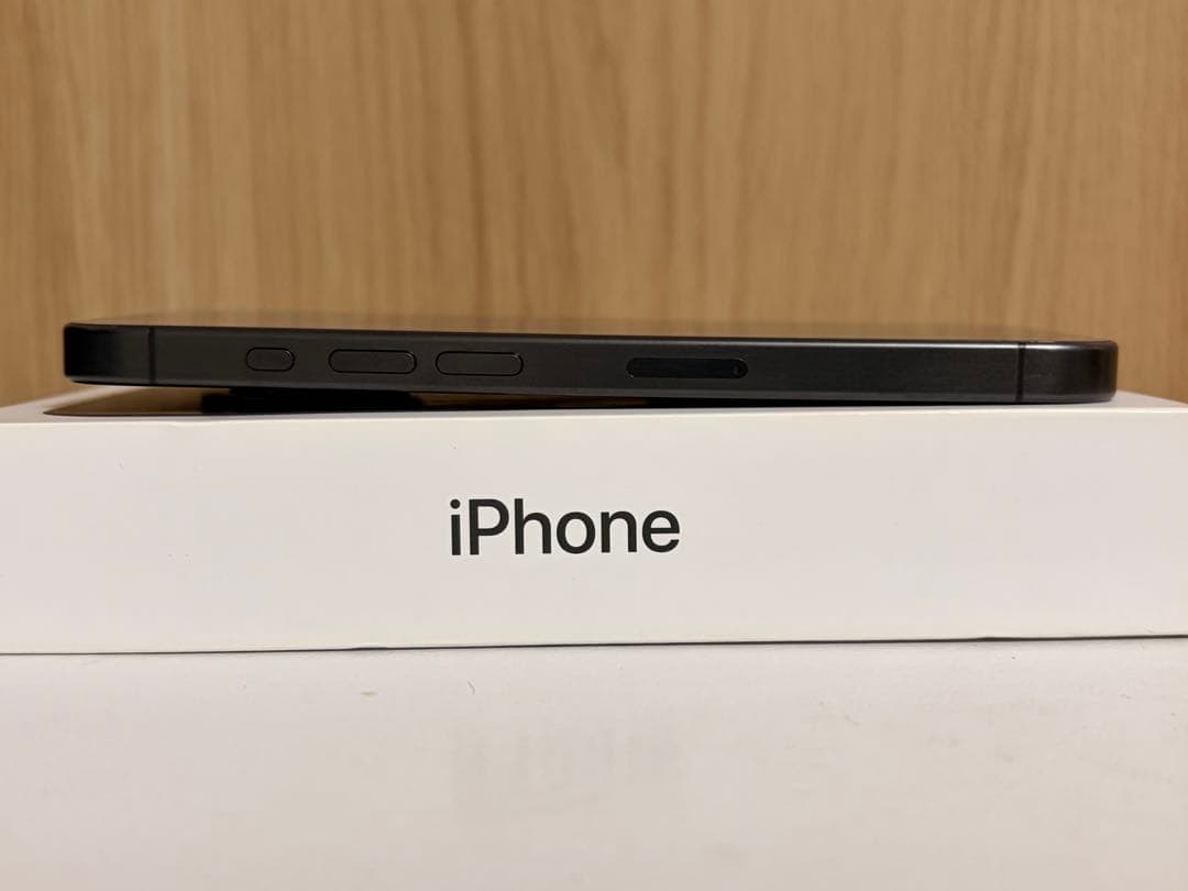 iPhone15 Pro 128GB ブラックチタニウム