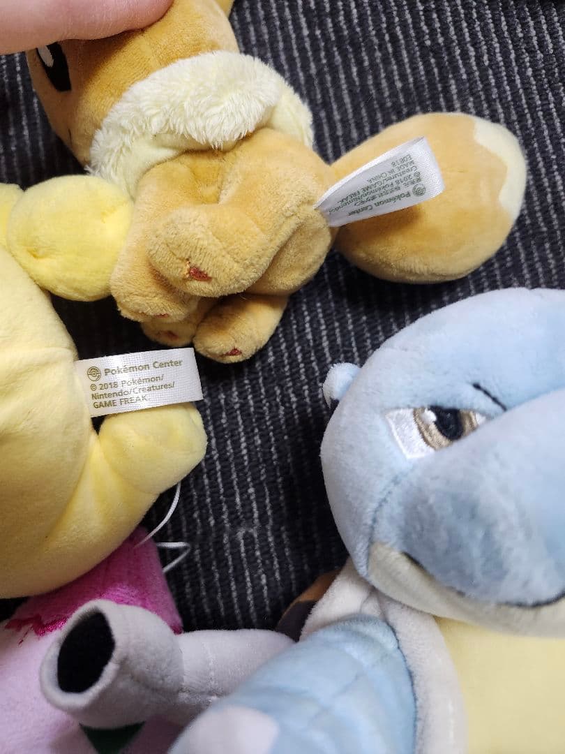 クレヨンしんちゃん　ポケモン　　ちいかわ　まとめ売り