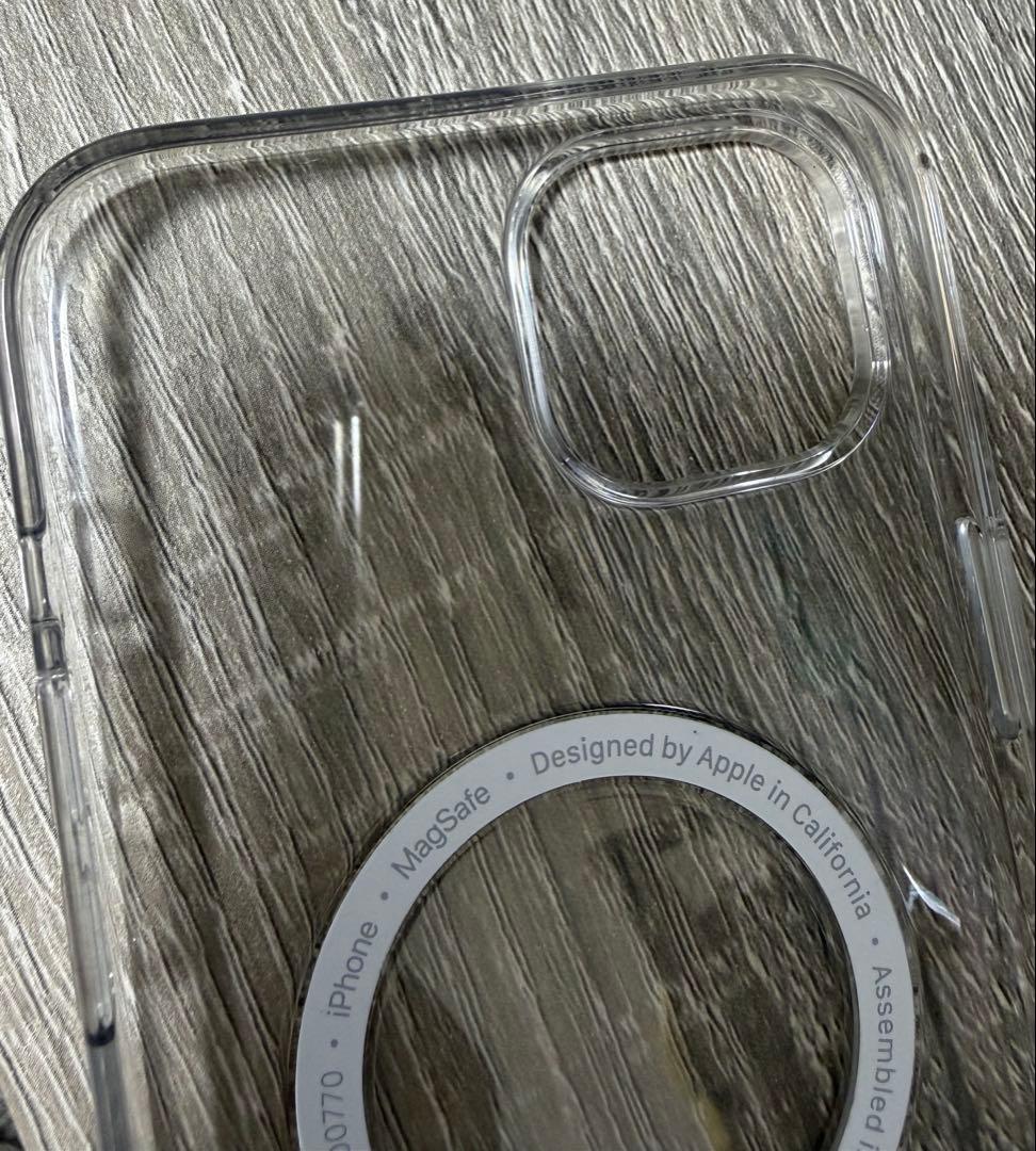 iPhone15プラス　MagSafe iPhoneケース　クリア