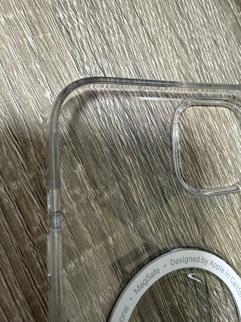 iPhone15プラス　MagSafe iPhoneケース　クリア