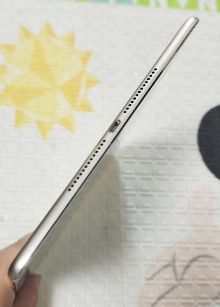 【ほぼ新品級】 iPad Air2 64GB Wi-Fiモデル