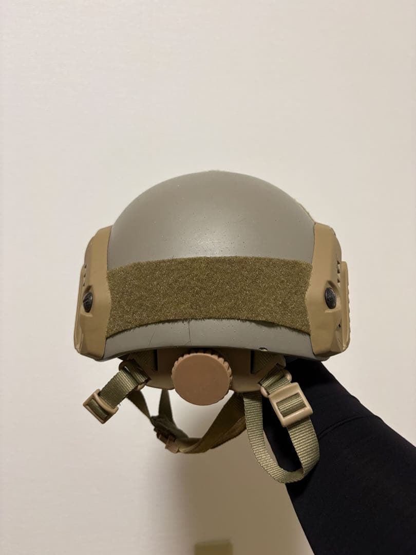 オリーブドラブ 軍用ヘルメット