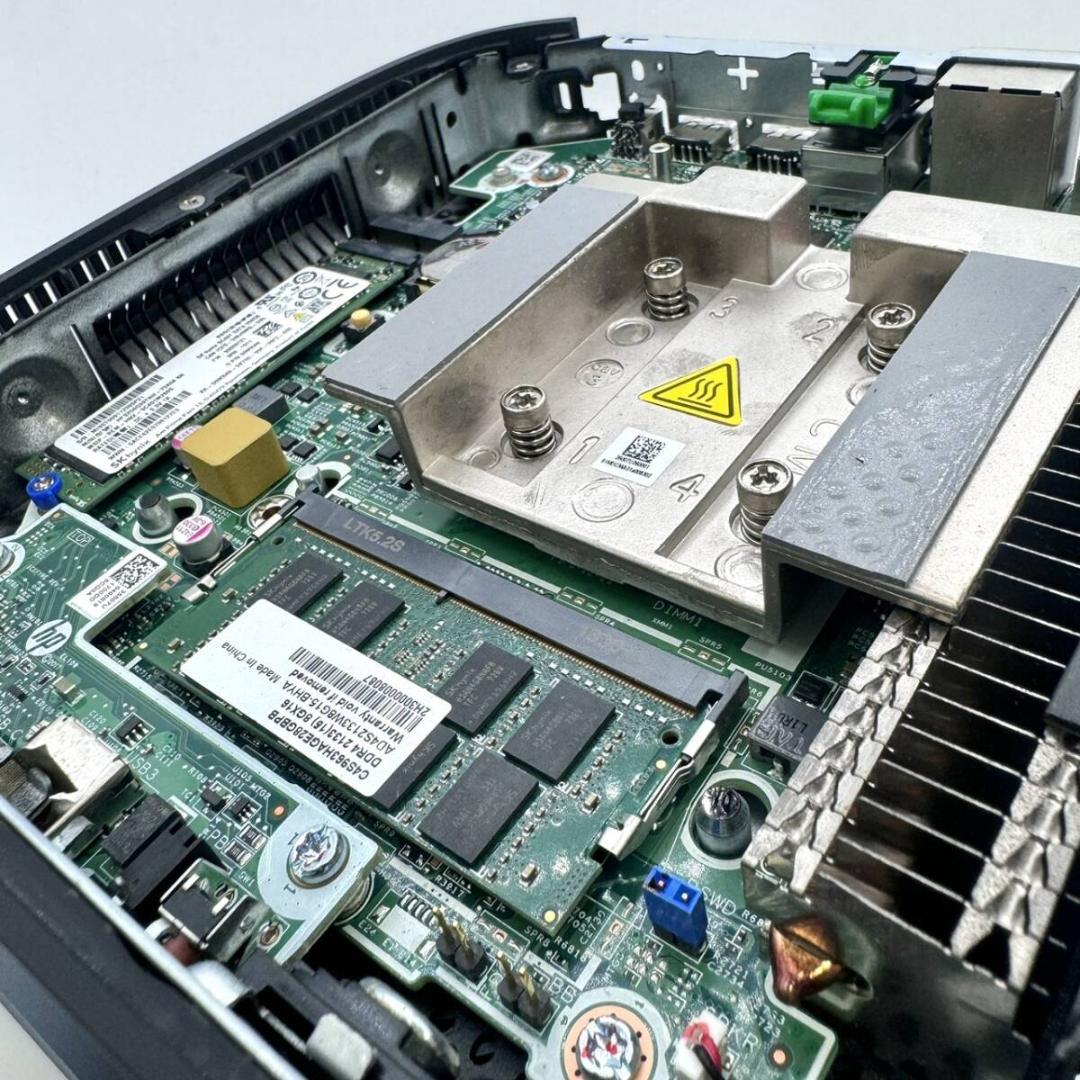 ミニPC hp T530 LAPTOP Radeon R2E 256GB Office24