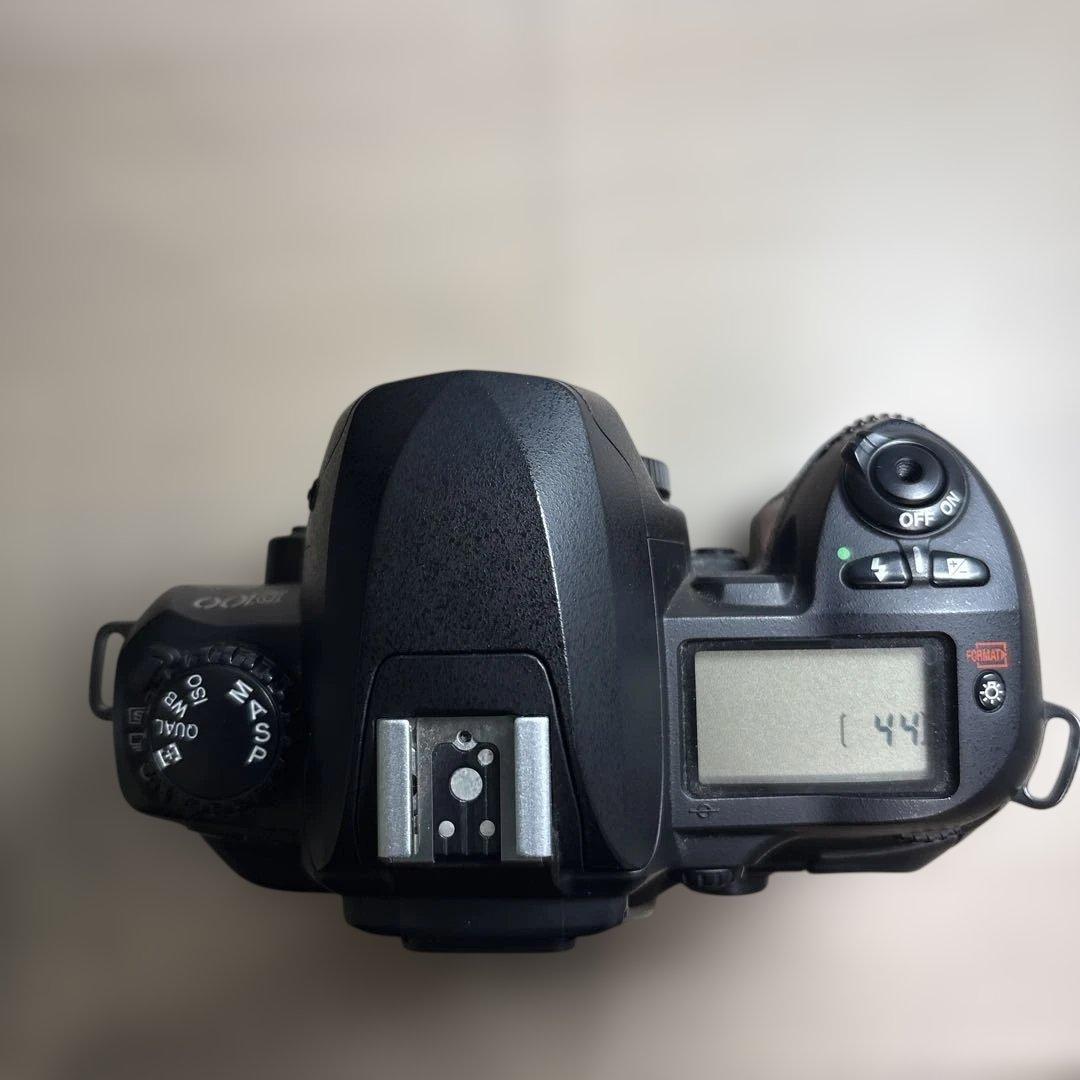 Nikon D100 デジタル一眼レフカメラ 本体+付属品