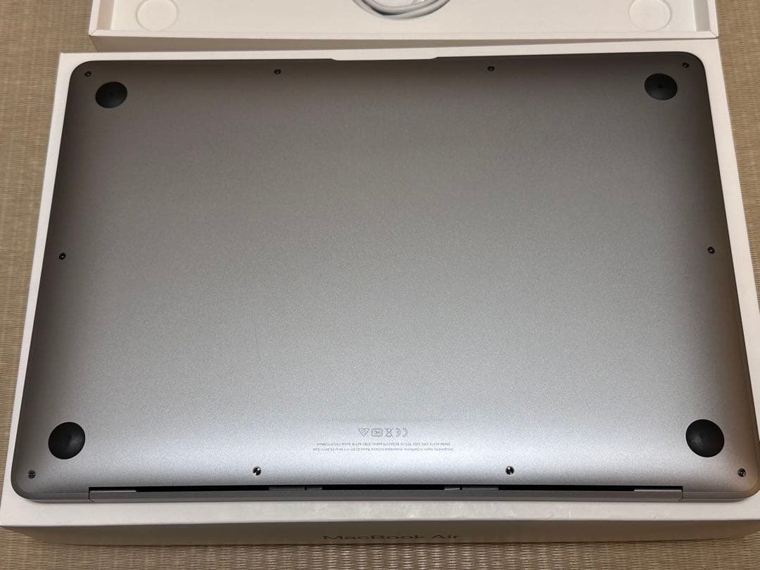 【美品　液晶・キーボード保護】MacBookAir 2020 16GB 充放電少