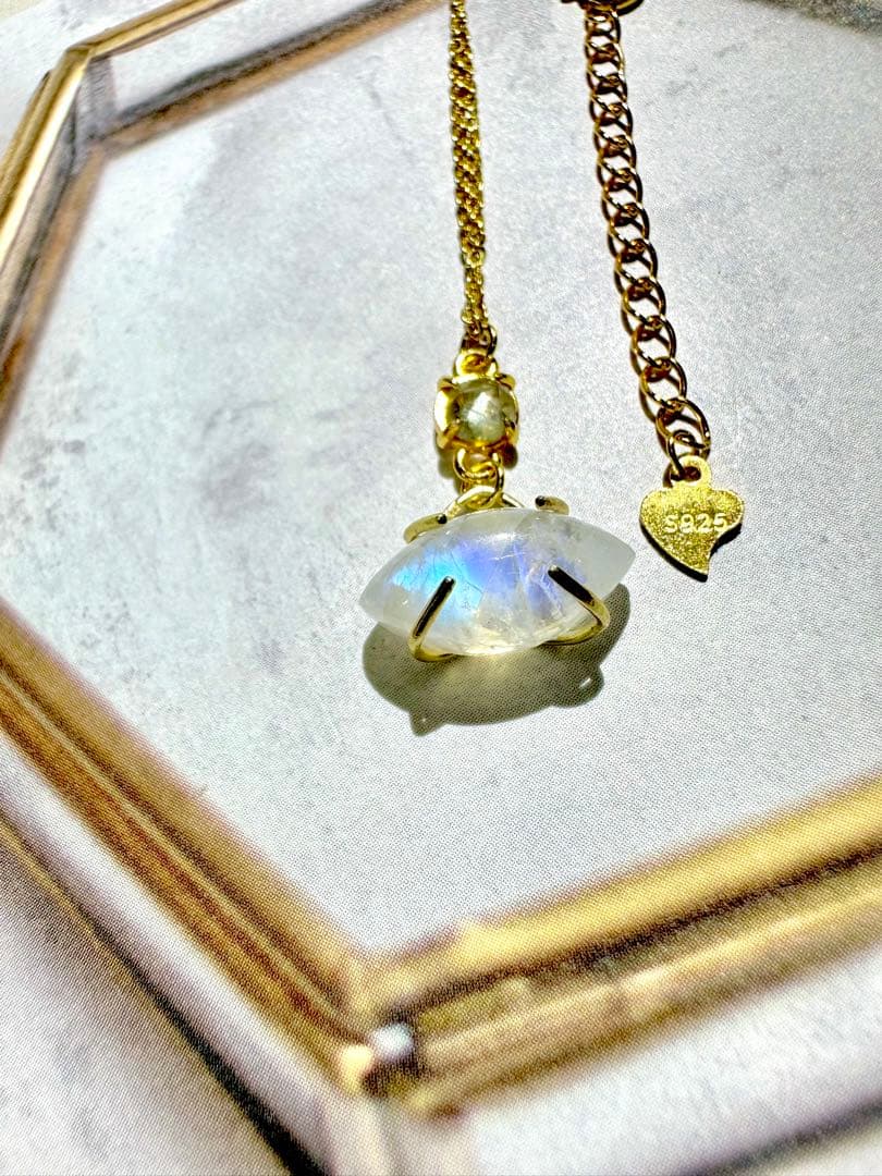 K18GP レインボームーンストーン　サファイア　ネックレス