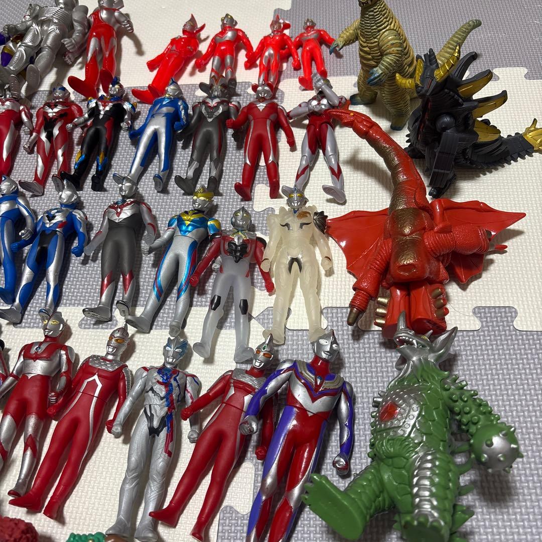 ウルトラマンフィギュアセット多数
