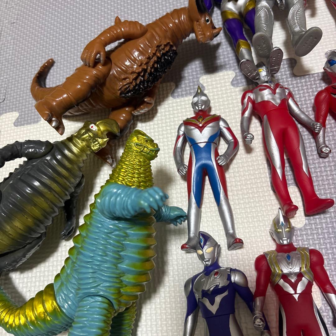 ウルトラマンフィギュアセット多数
