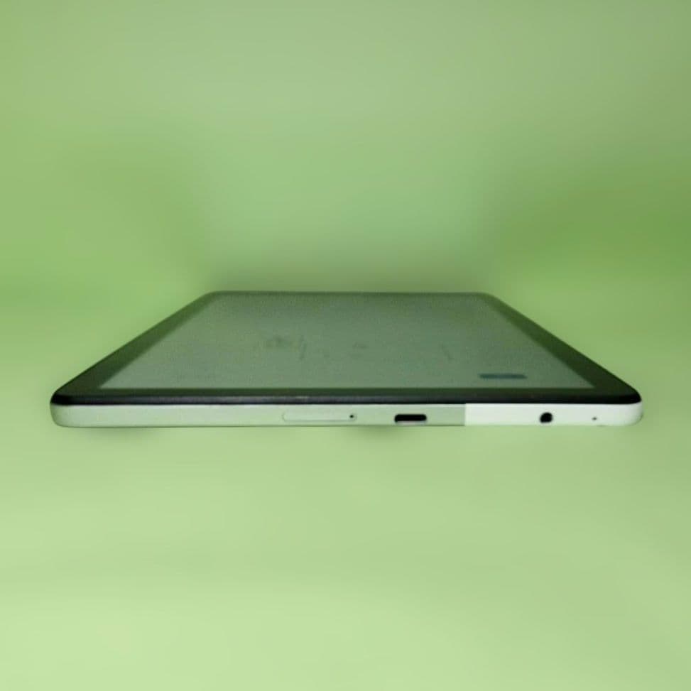 美品！LAVIE Tab 10FHD3 カバー付き