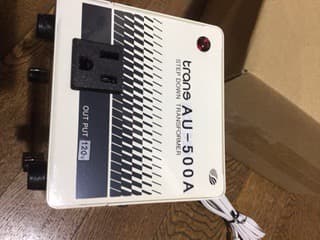 変圧器：AC１００VをAC１２０Vに変圧できる。