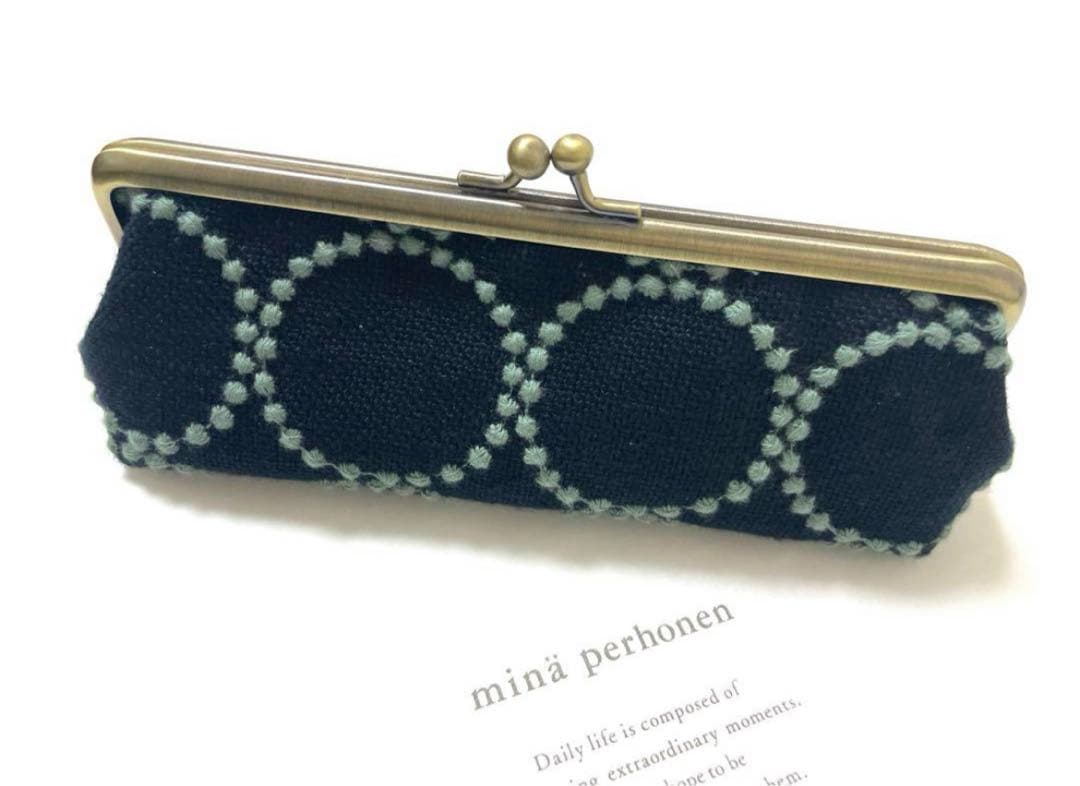 ⚮ミナペルホネン レアswing camellia 三角ペンケース がま口