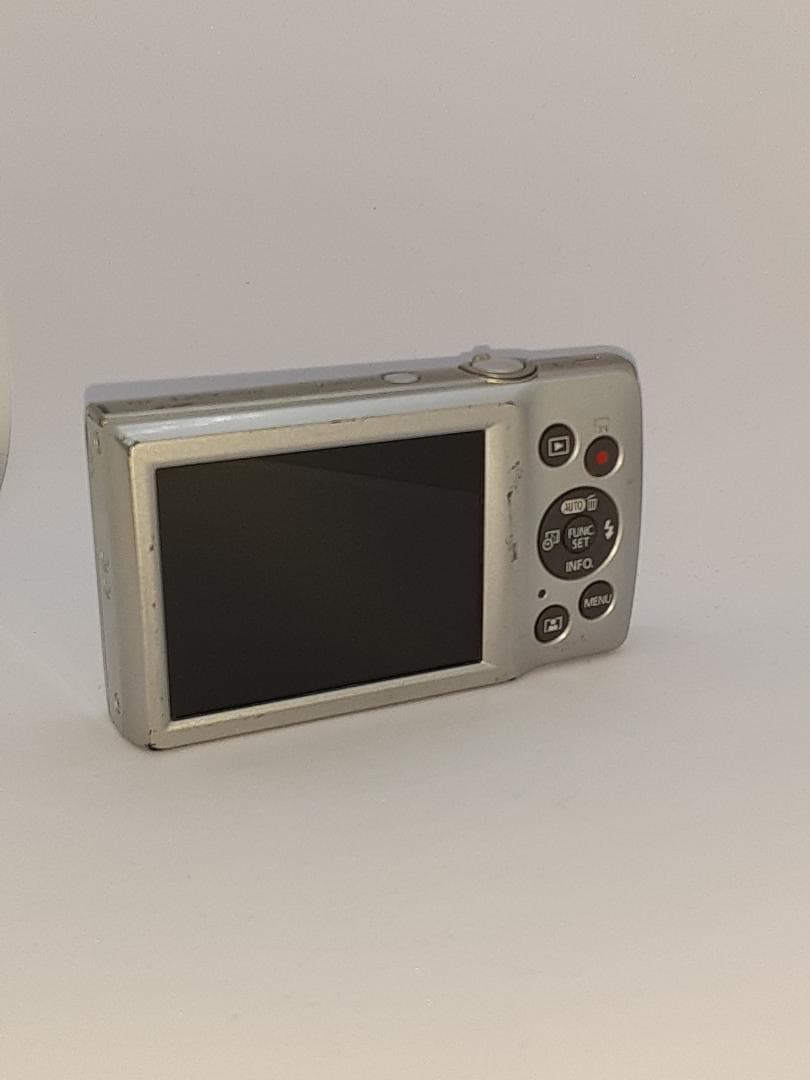 【スマホ転送OK】キャノン Canon IXY 200 シルバー デジタルカメラ