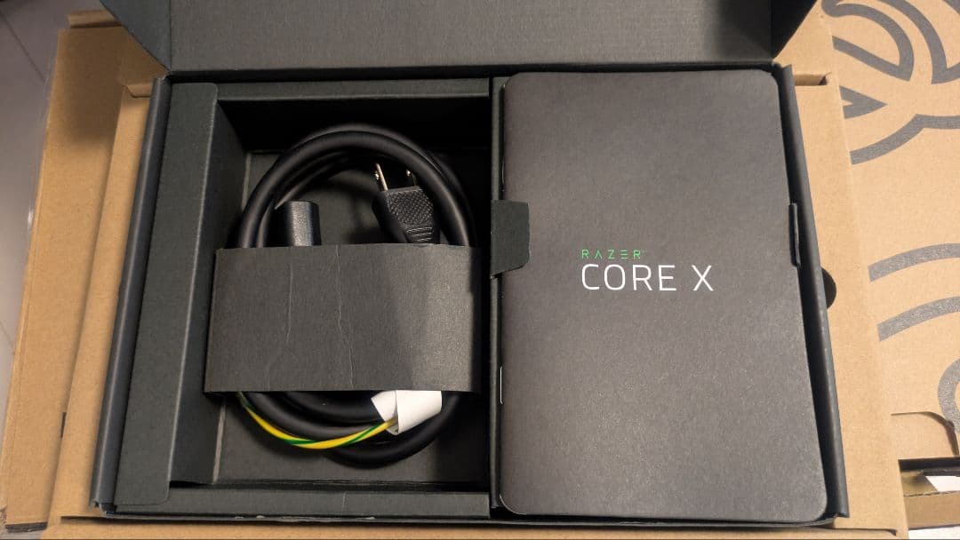 Razer Core X 外付けGPUケース　Thunderbolt