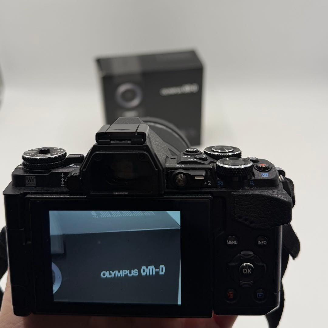 OM-D E-M5 Mark II＋超望遠レンズ 75-300mm+HLD-8
