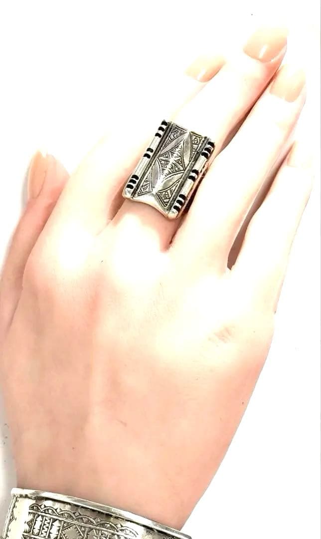 トゥアレグ族　ハンドメイド　さシルバーリング　　(２)