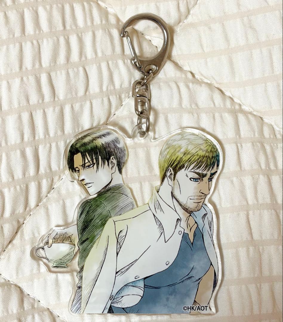 進撃の巨人　wit studio 描き下ろしアクリルキーホルダー
