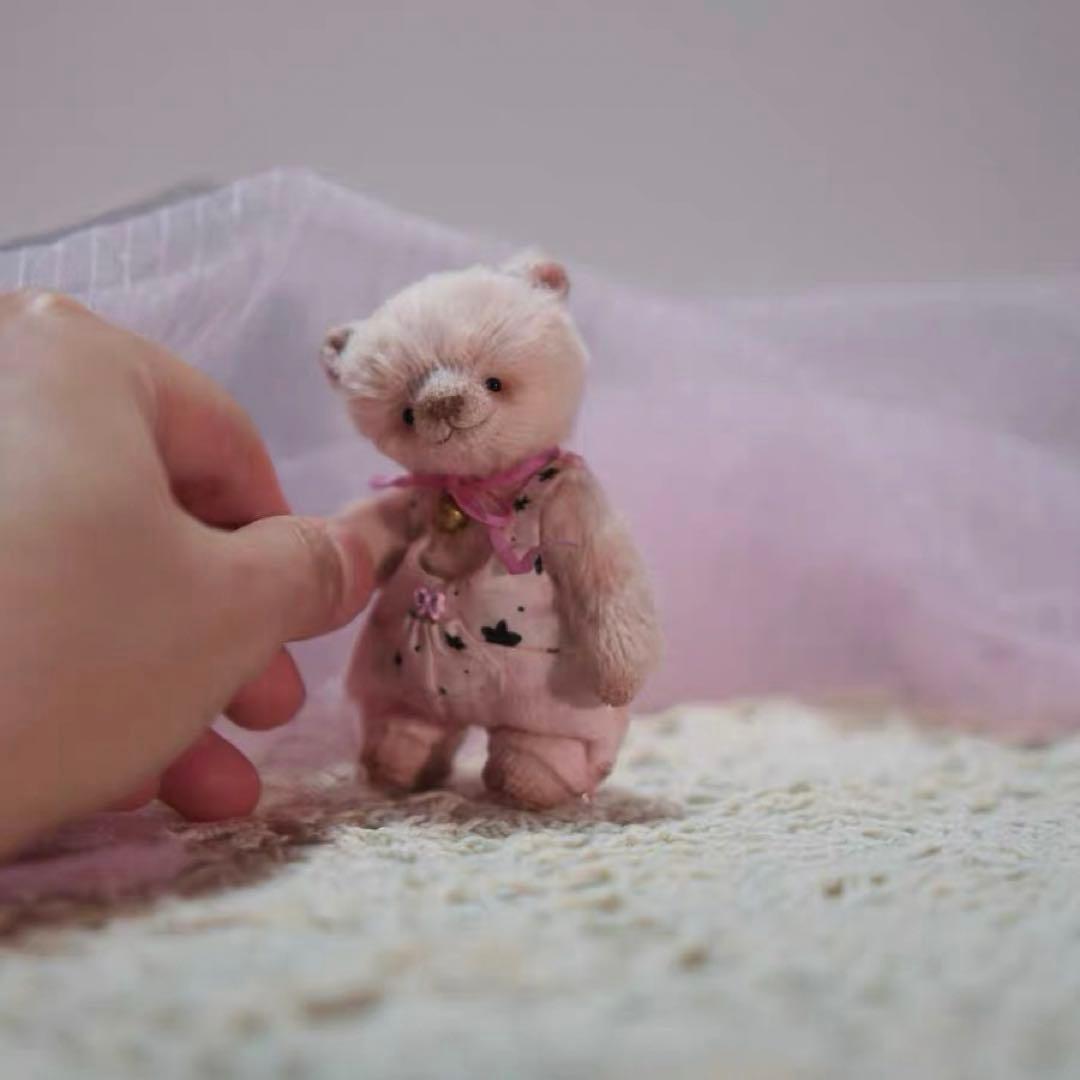 足裏もかわいい仔熊 アーティストベア テディベア ミニチュア 海外作家様