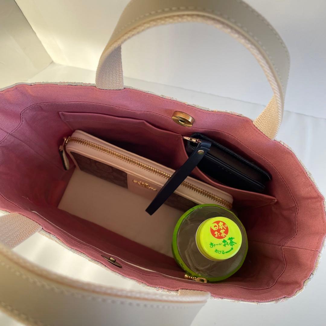 インド刺繍ホワイト系と合皮　新サイズMトートバッグ　ハンドメイド