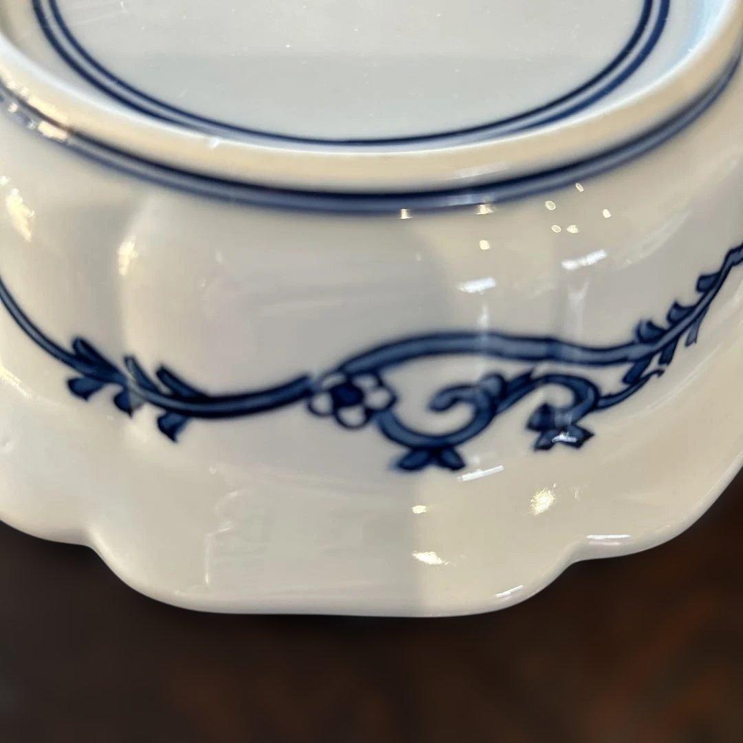 有田焼　源右衛門　染め付け　茄子文 輪花八角形陶器浅鉢　二個組