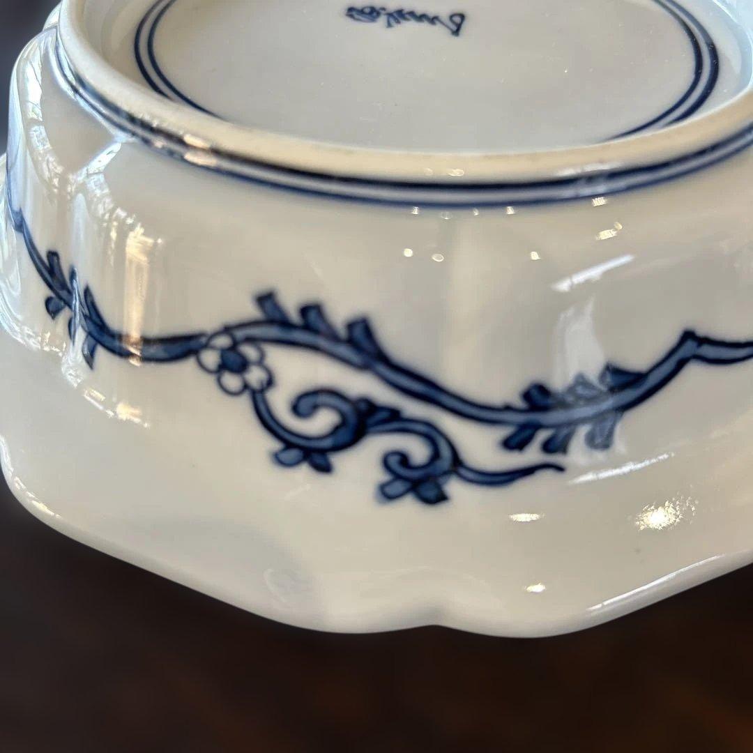 有田焼　源右衛門　染め付け　茄子文 輪花八角形陶器浅鉢　二個組