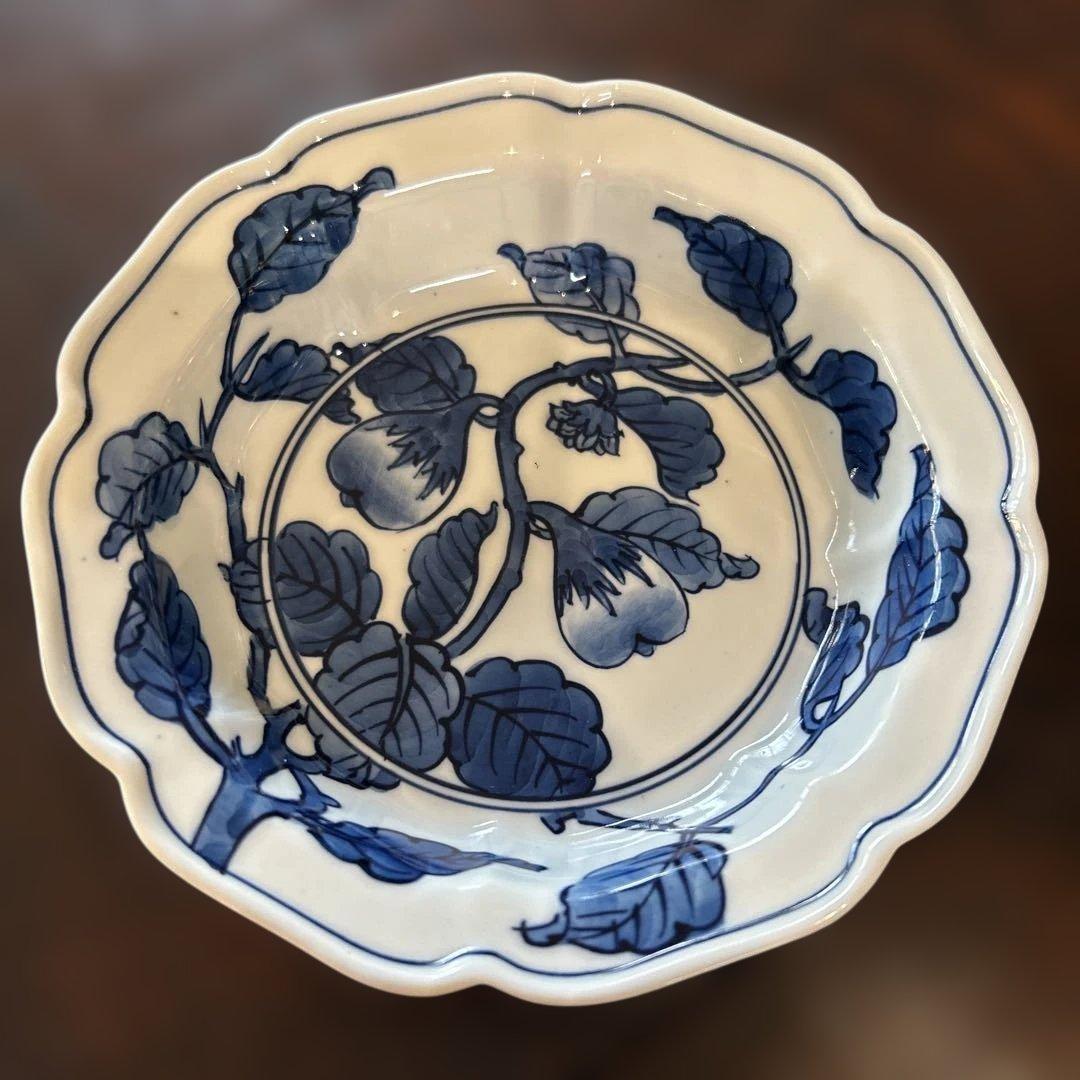 有田焼　源右衛門　染め付け　茄子文 輪花八角形陶器浅鉢　二個組