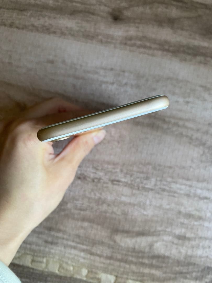 ！！いと！！　iPhone7 本体 128GB SIMフリー