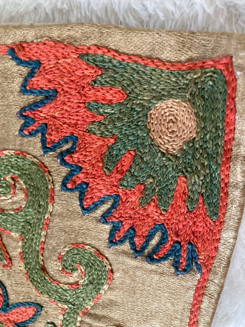 スザニ シルク刺繍 クッションカバー ウズベキスタン製 41×41cm
