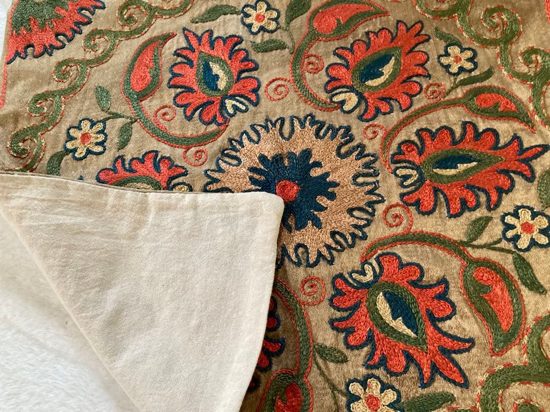 スザニ シルク刺繍 クッションカバー ウズベキスタン製 41×41cm