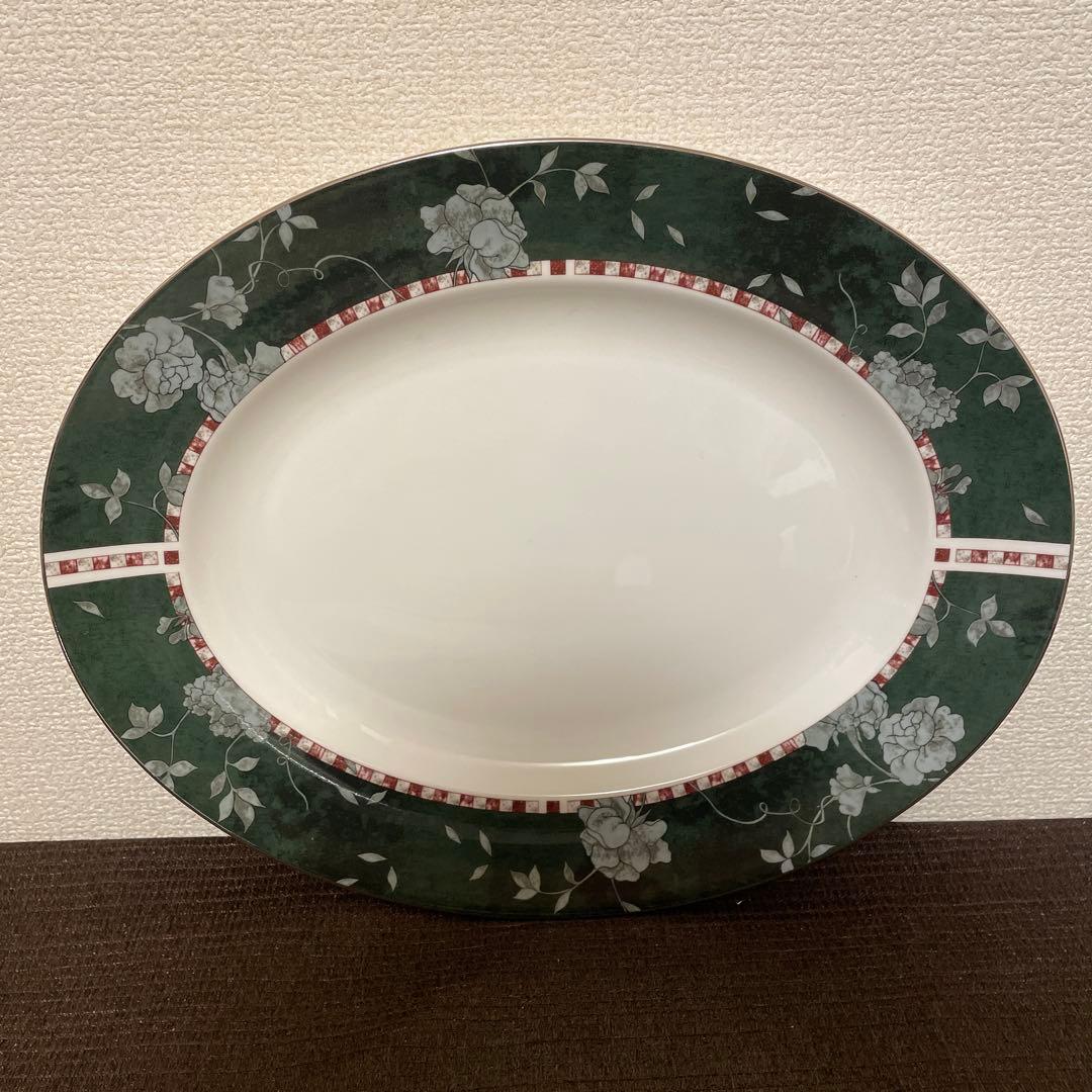 ウェッジウッド　マンハッタン　オーバルプレート　ディナープレート