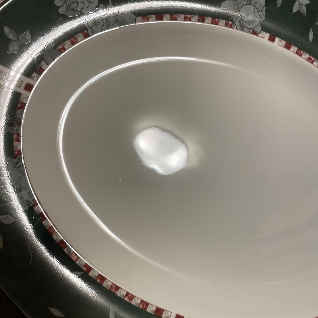 ウェッジウッド　マンハッタン　オーバルプレート　ディナープレート