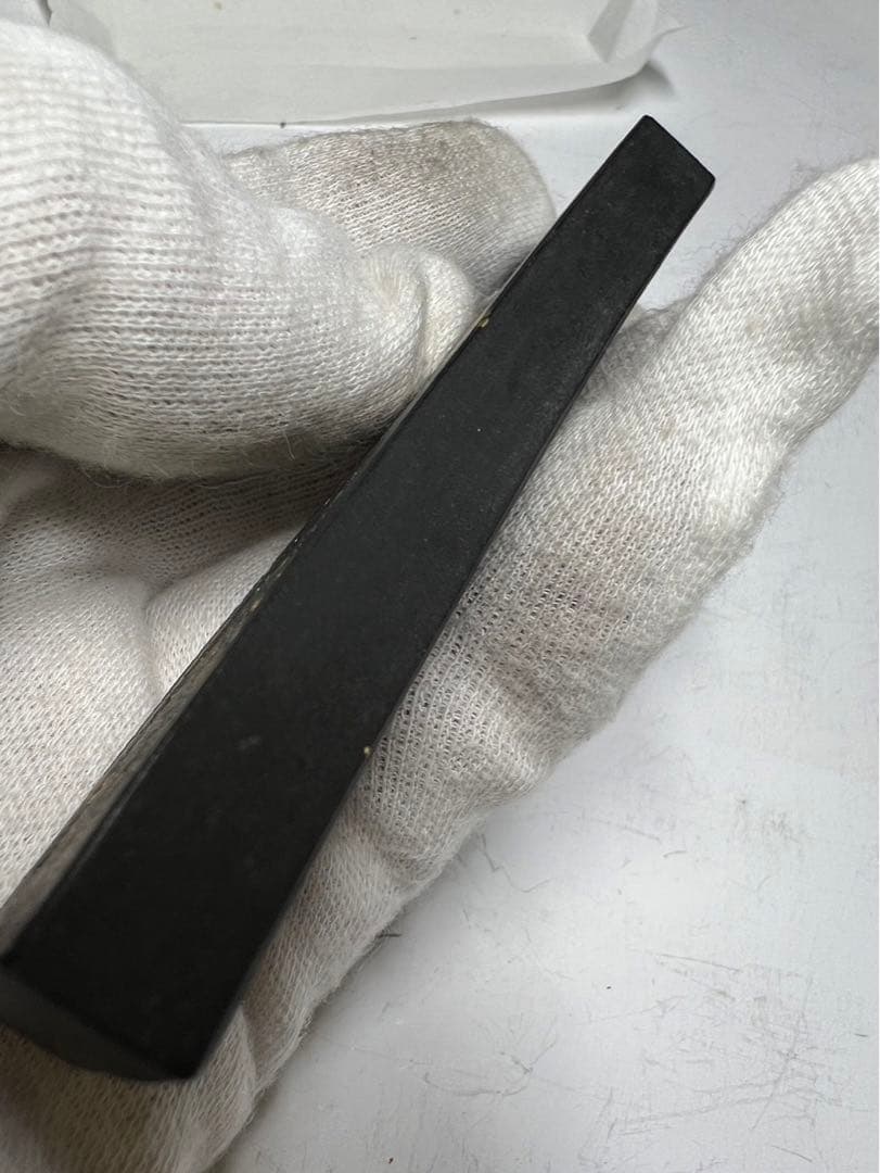 奈良老舗昭和初期高級松煙古墨23g
上級書画稀少墨