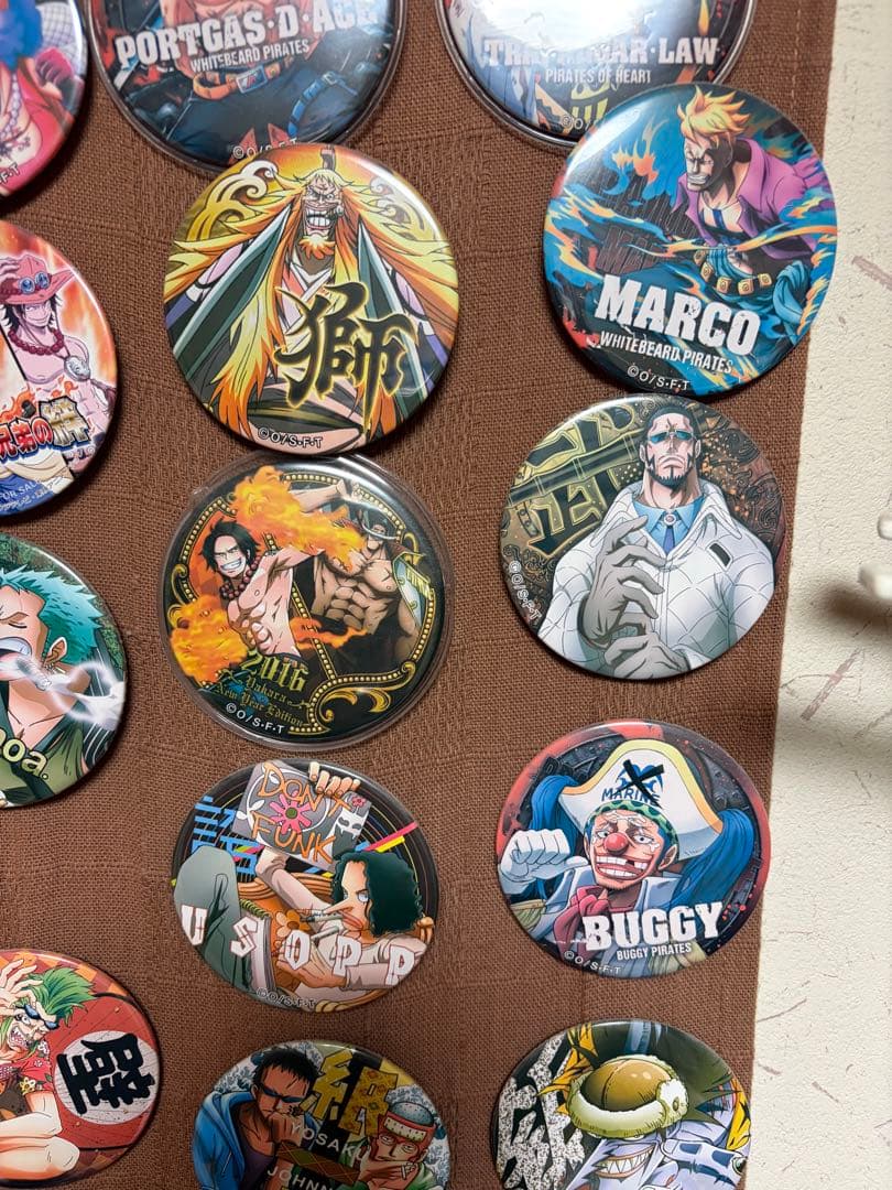 ⬛︎ワンピース ⬛︎FILM GOLD ⬜︎輩缶バッジ⬛︎まとめ売り⬛︎レア多数