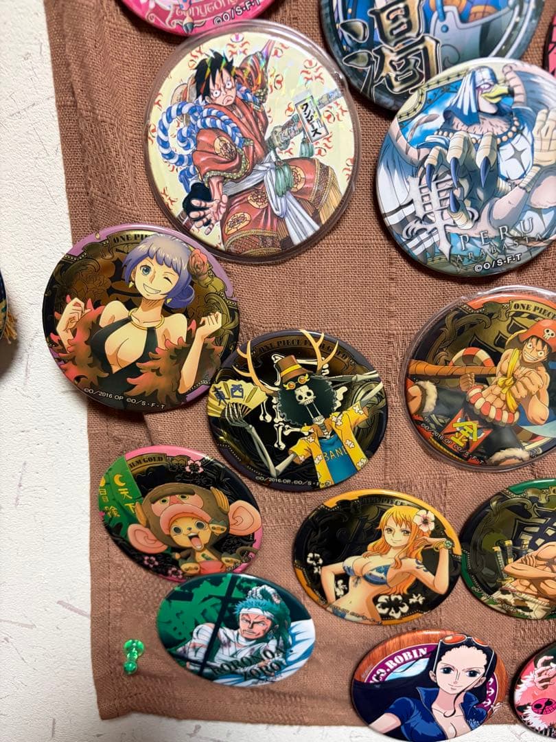 ⬛︎ワンピース ⬛︎FILM GOLD ⬜︎輩缶バッジ⬛︎まとめ売り⬛︎レア多数