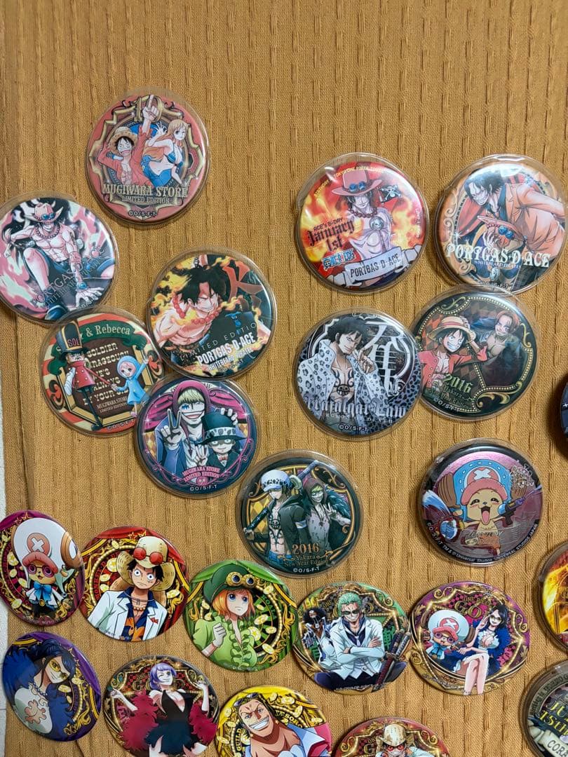 ⬛︎ワンピース ⬛︎FILM GOLD ⬜︎輩缶バッジ⬛︎まとめ売り⬛︎レア多数