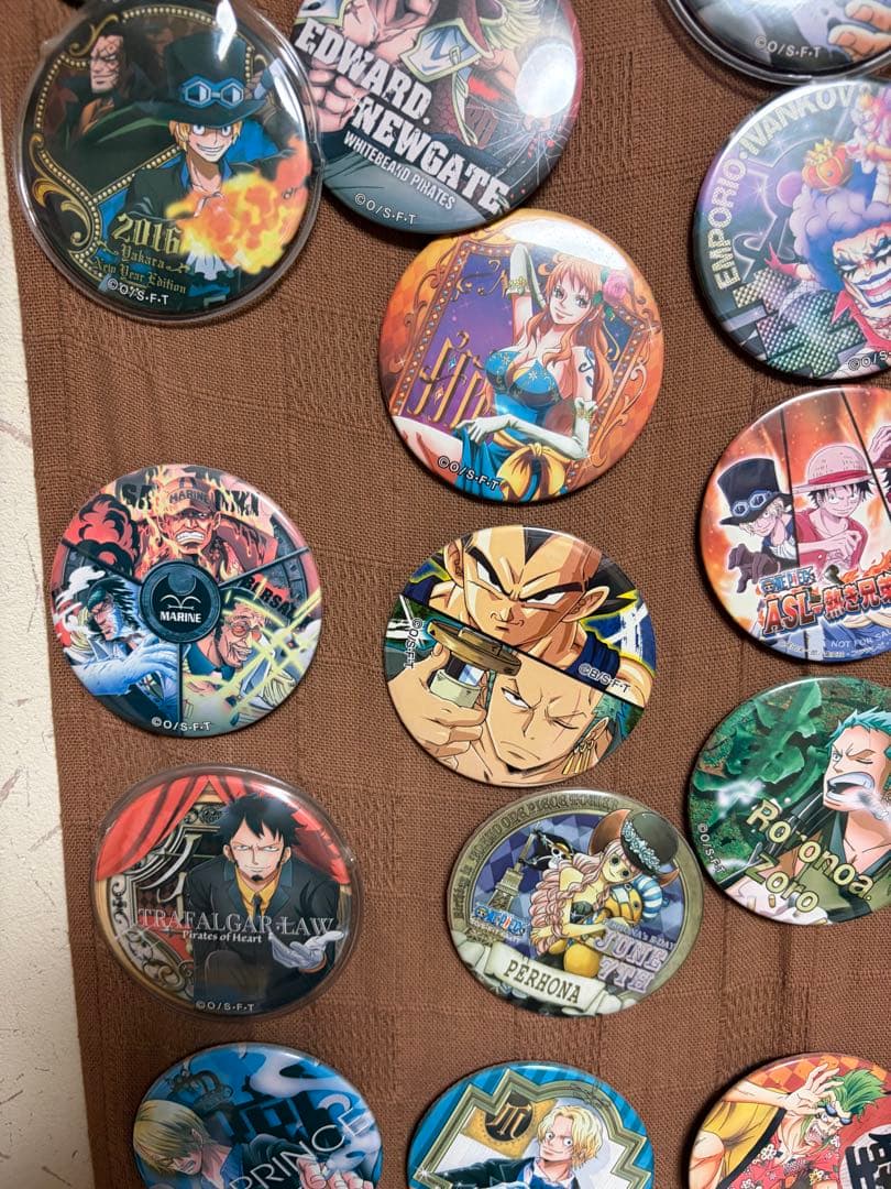 ⬛︎ワンピース ⬛︎FILM GOLD ⬜︎輩缶バッジ⬛︎まとめ売り⬛︎レア多数