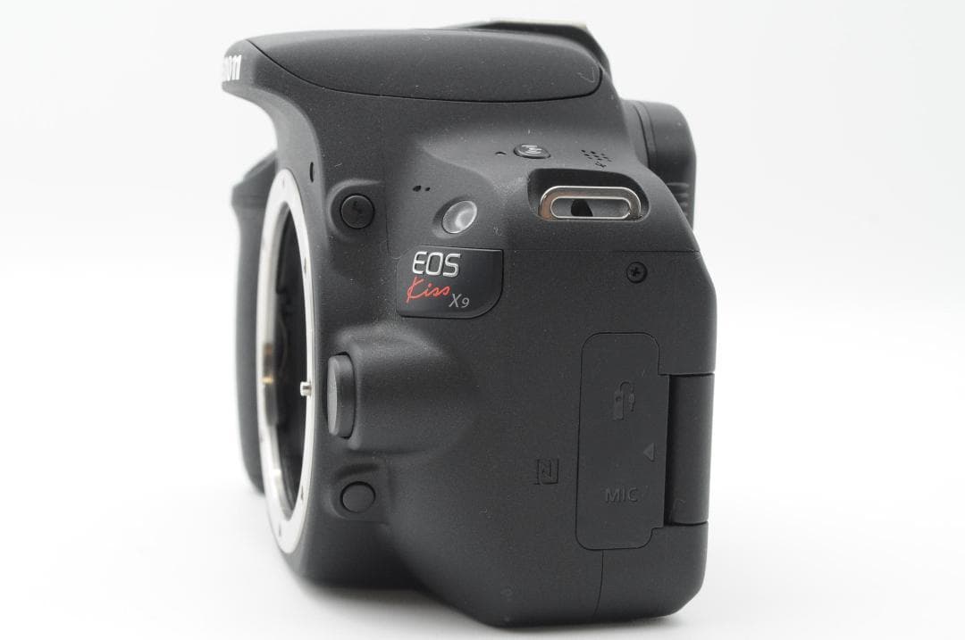 ●ほぼ新品⑤●新生活応援SALE● Canon EOS Kiss x9 ダブル