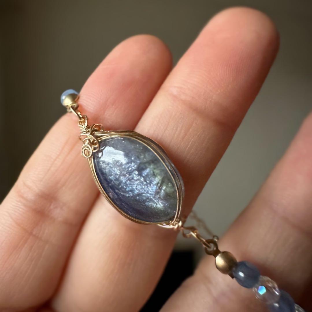 バイカラータンザナイトと天然石ビーズの14kgfブレスレット