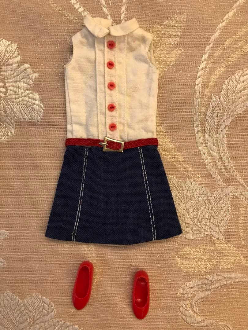 希少　初代スキッパー人形の服と鞄と靴　2組セットとカタログコピー付き