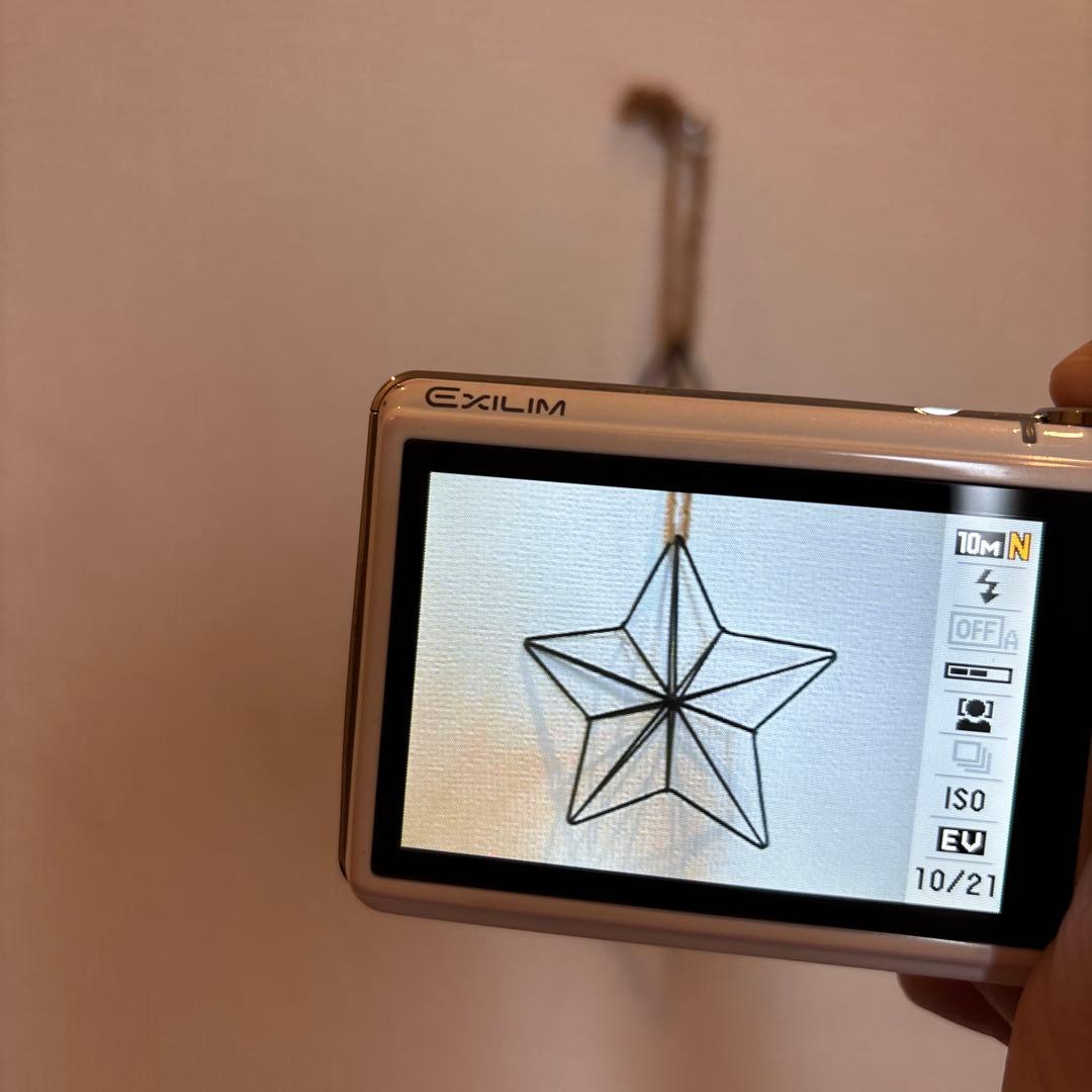 CASIO EXILIM ホワイト デジタルカメラ