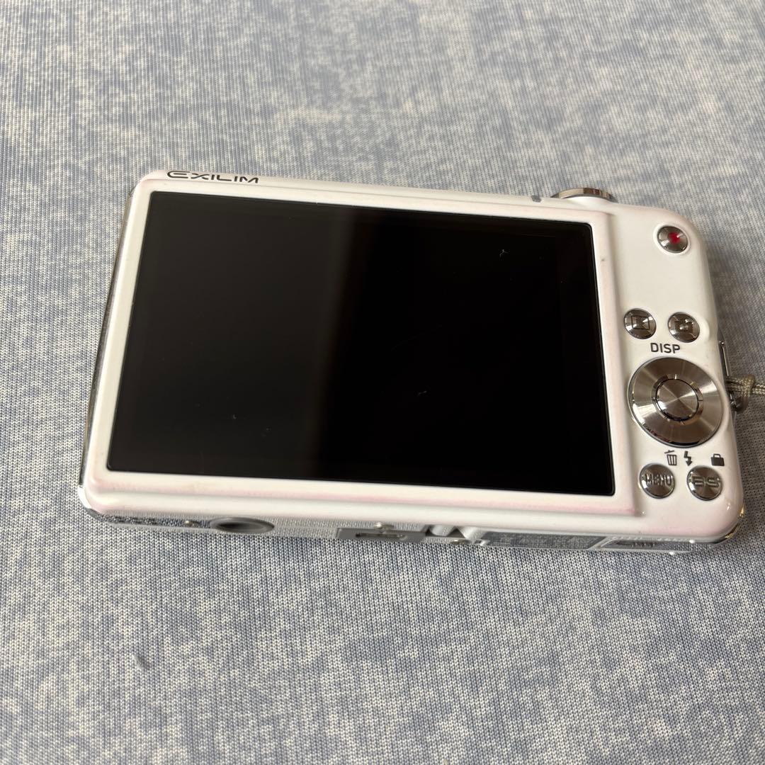 CASIO EXILIM ホワイト デジタルカメラ