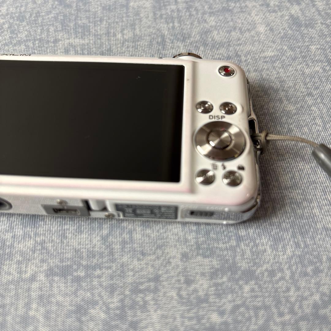 CASIO EXILIM ホワイト デジタルカメラ