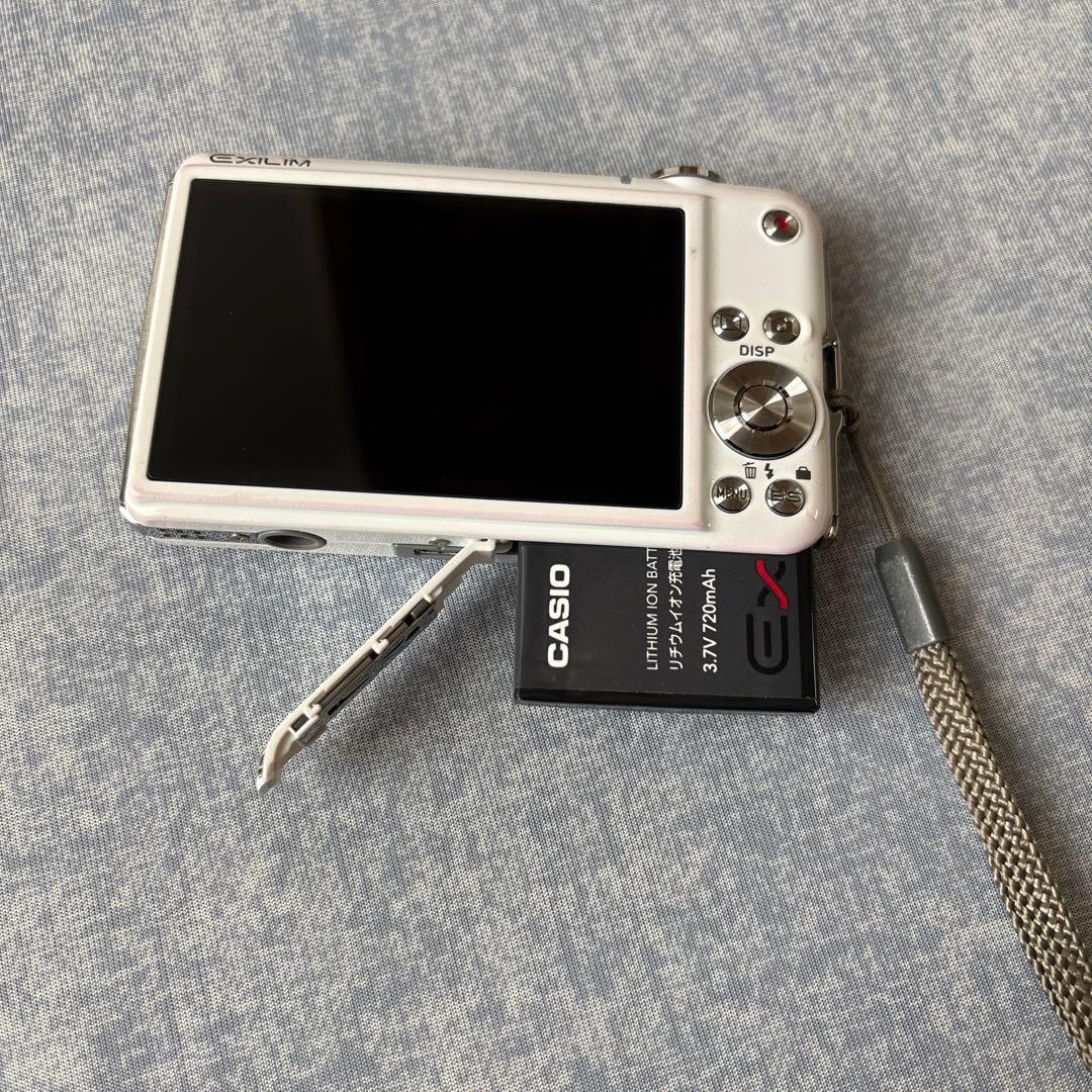 CASIO EXILIM ホワイト デジタルカメラ