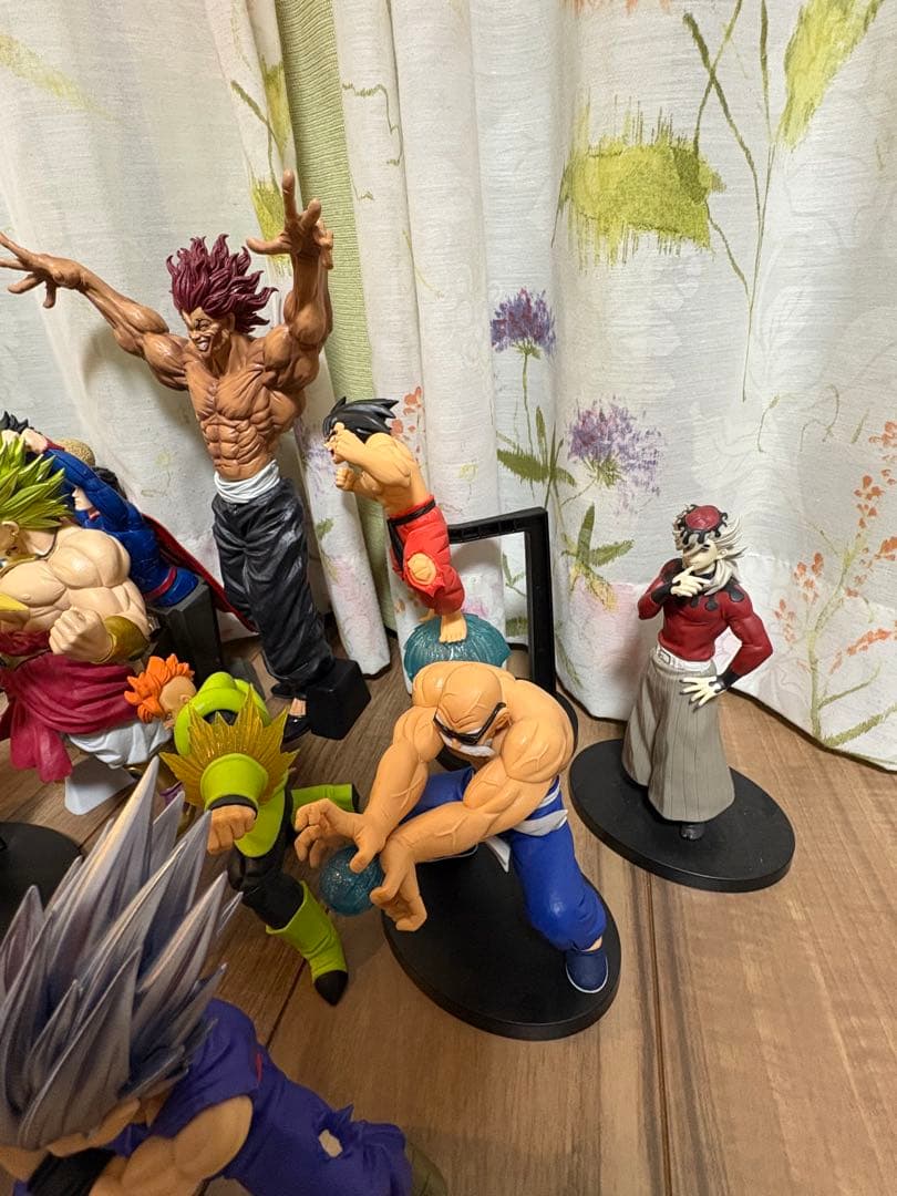プライズ　フィギュア　18点　まとめ　ドラゴンボール　呪術廻戦　ワンピース