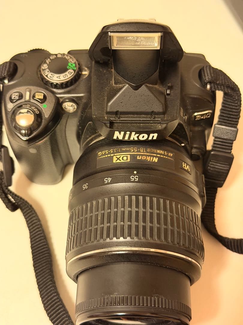 Nikon D40 デジタル一眼レフカメラ ニッコールDX 18-55mm